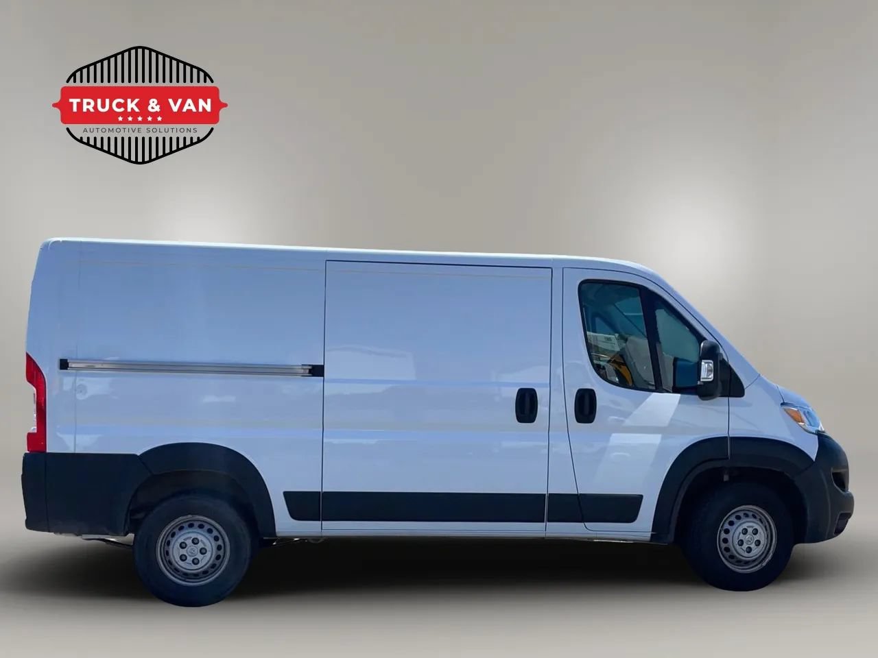 Used 2025 RAM ProMaster 2500 w/ Convenience Group FWD image 7