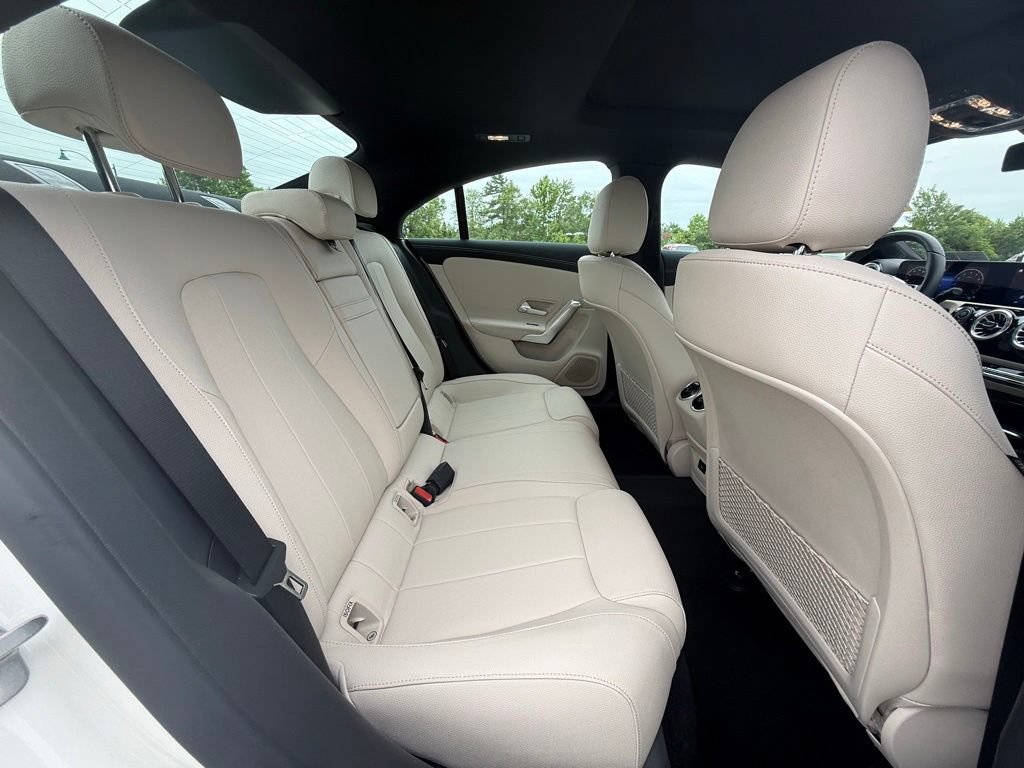 Used 2025 Mercedes-Benz CLA 250 4MATIC image 35