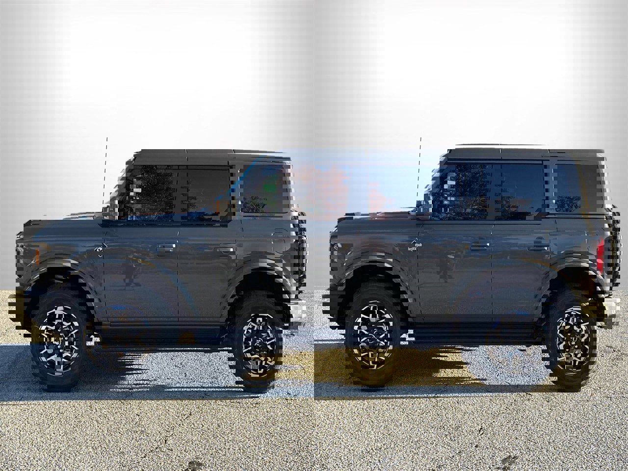 New 2025 Ford Bronco Outer Banks image 22