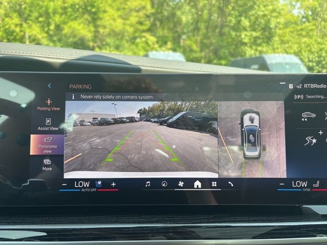 Used 2025 BMW 740i xDrive image 37