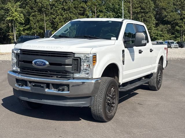 Used 2018 Ford F250 XL w/ Power Equipment Group AWD/4WD image 3