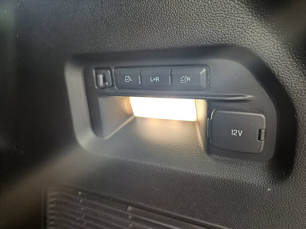 Used 2020 Ford Explorer ST w/ ST Street Pack AWD/4WD image 28