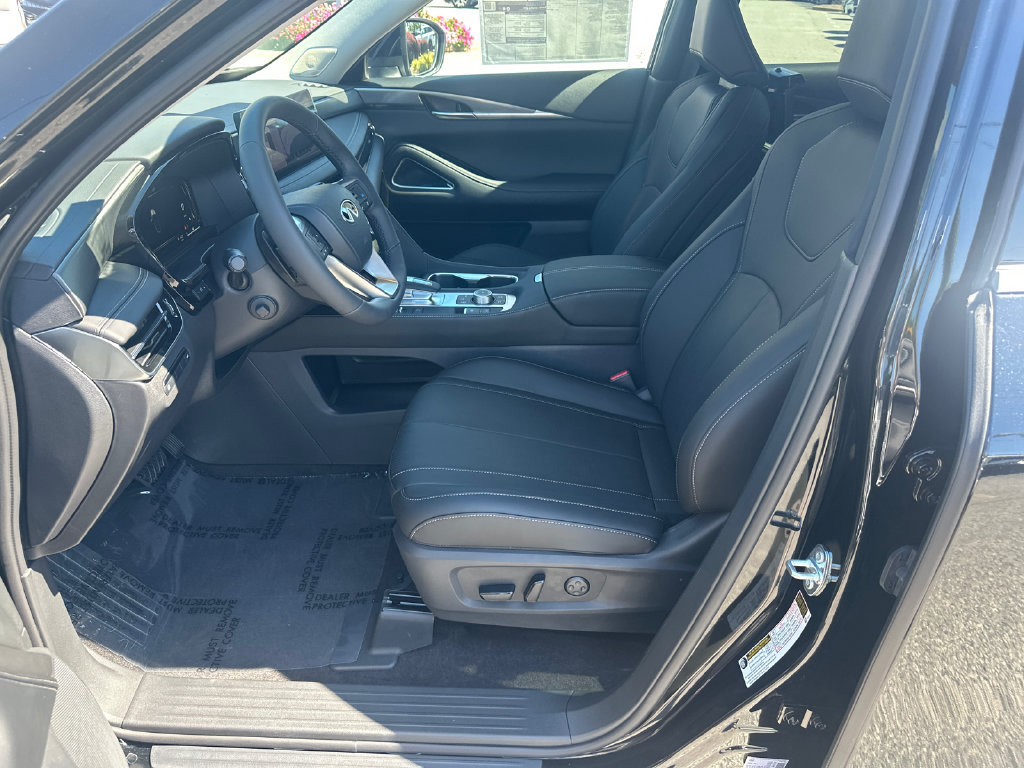 New 2027 INFINITI QX60 Luxe w/ Family Package FWD image 9