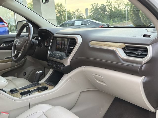 Used 2019 GMC Acadia Denali w/ Technology Package FWD image 21