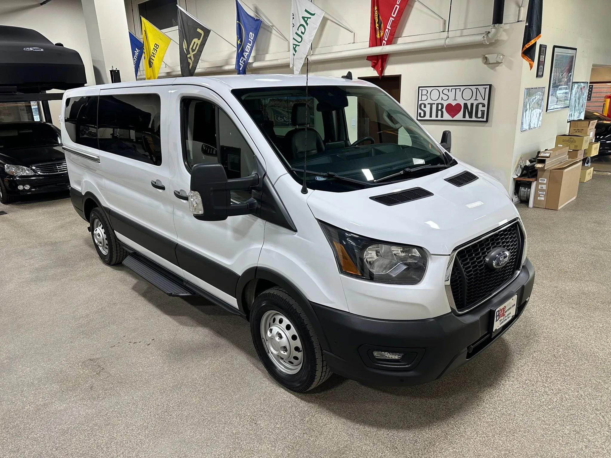 Used 2021 Ford Transit 150 XL image 5