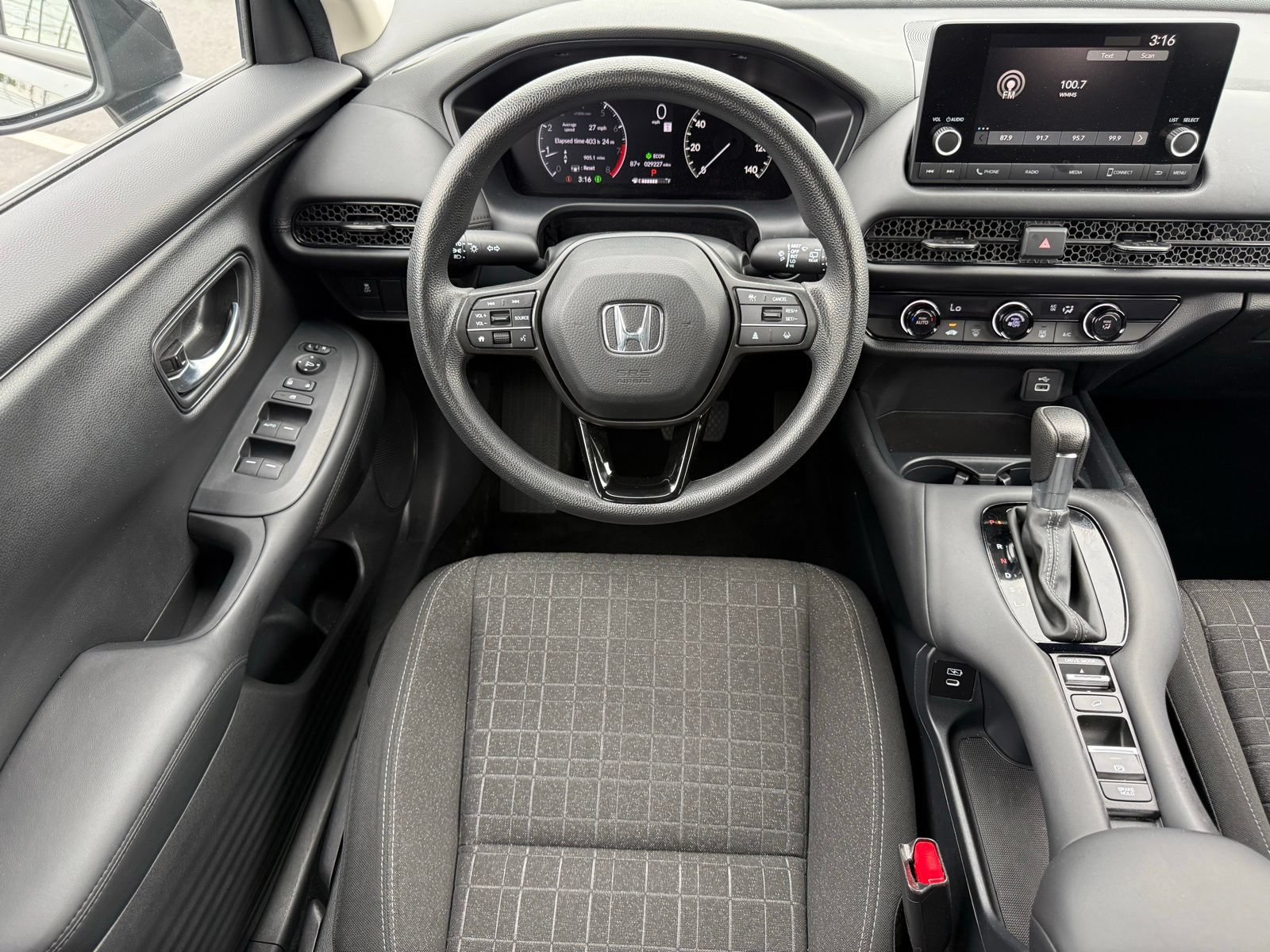 Used 2024 Honda HR-V LX image 28