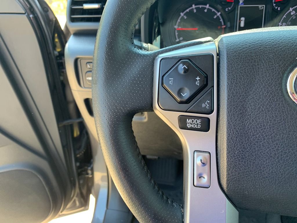 Used 2022 Toyota 4Runner SR5 Premium w/ Moonroof Package image 28