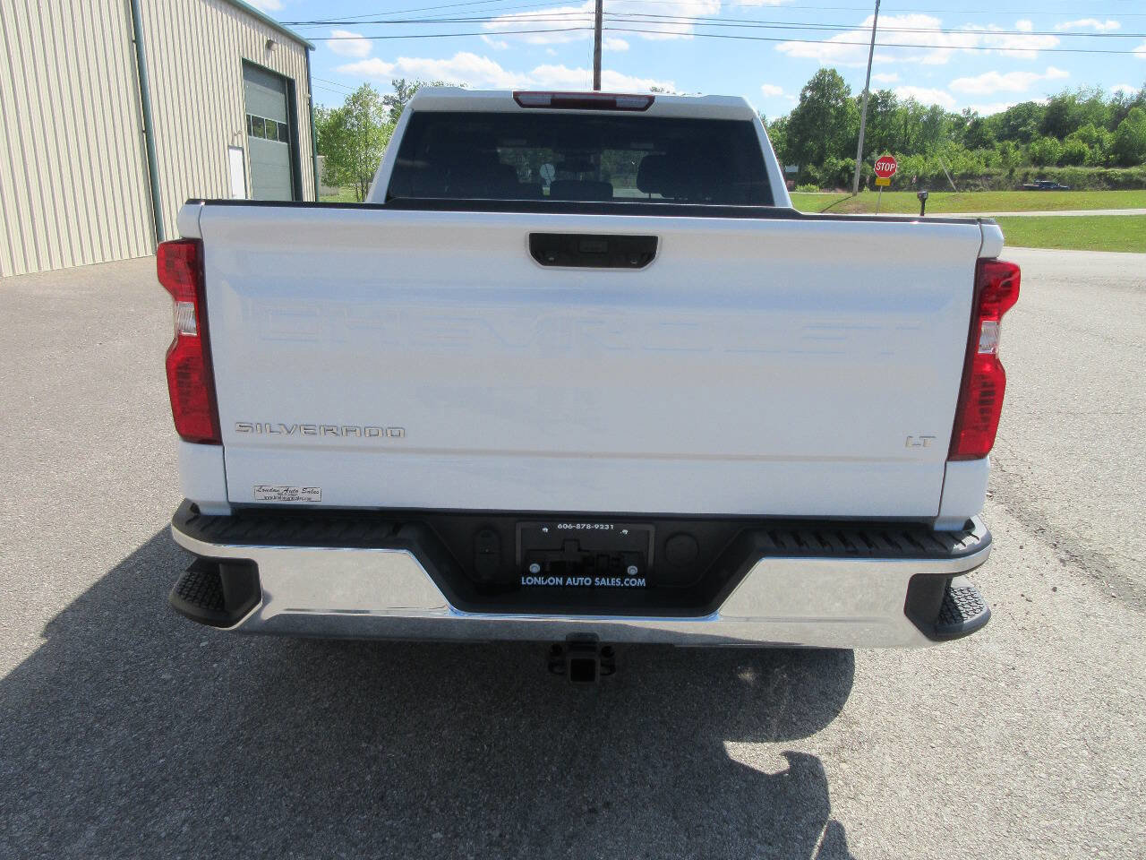 Used 2024 Chevrolet Silverado 1500 LT AWD/4WD image 5