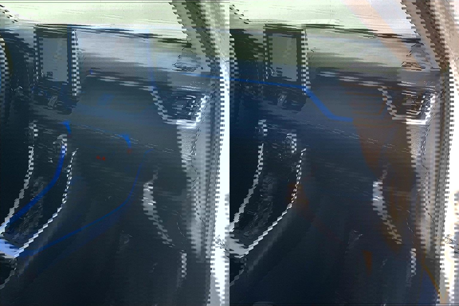 Used 2024 Toyota RAV4 XLE image 21