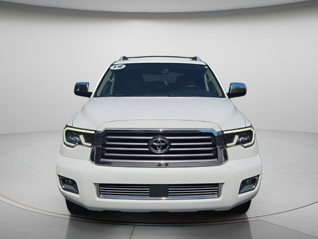 Used 2019 Toyota Sequoia Limited w/ Safety & Convenience Package RWD image 4
