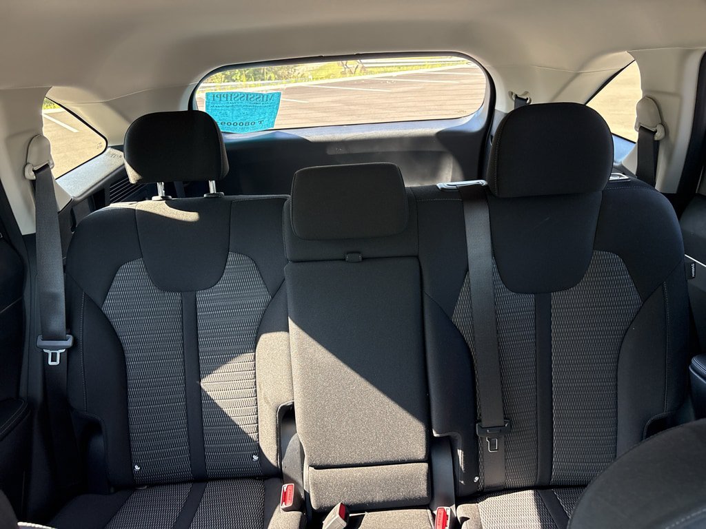 Certified 2026 Kia Sorento LX FWD image 23