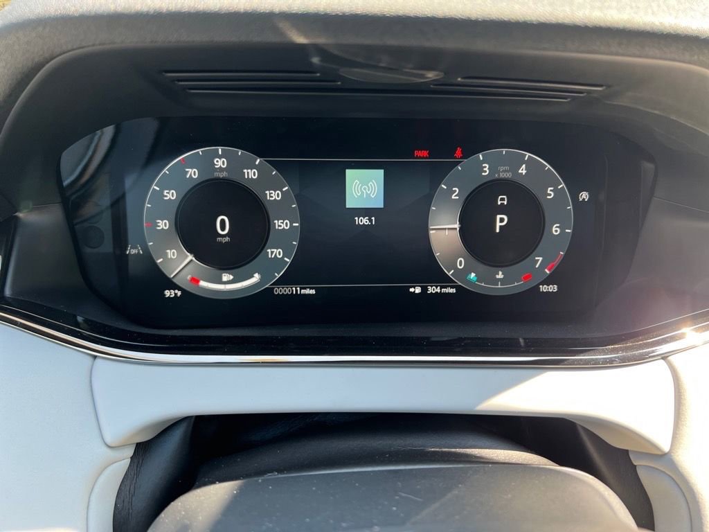 New 2026 Land Rover Range Rover Evoque Dynamic SE image 16