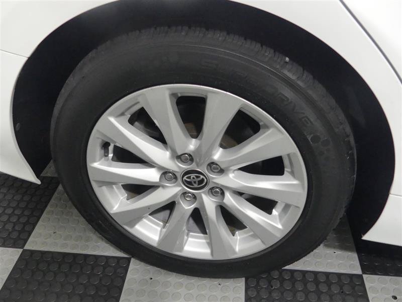 Used 2020 Toyota Camry LE FWD image 15