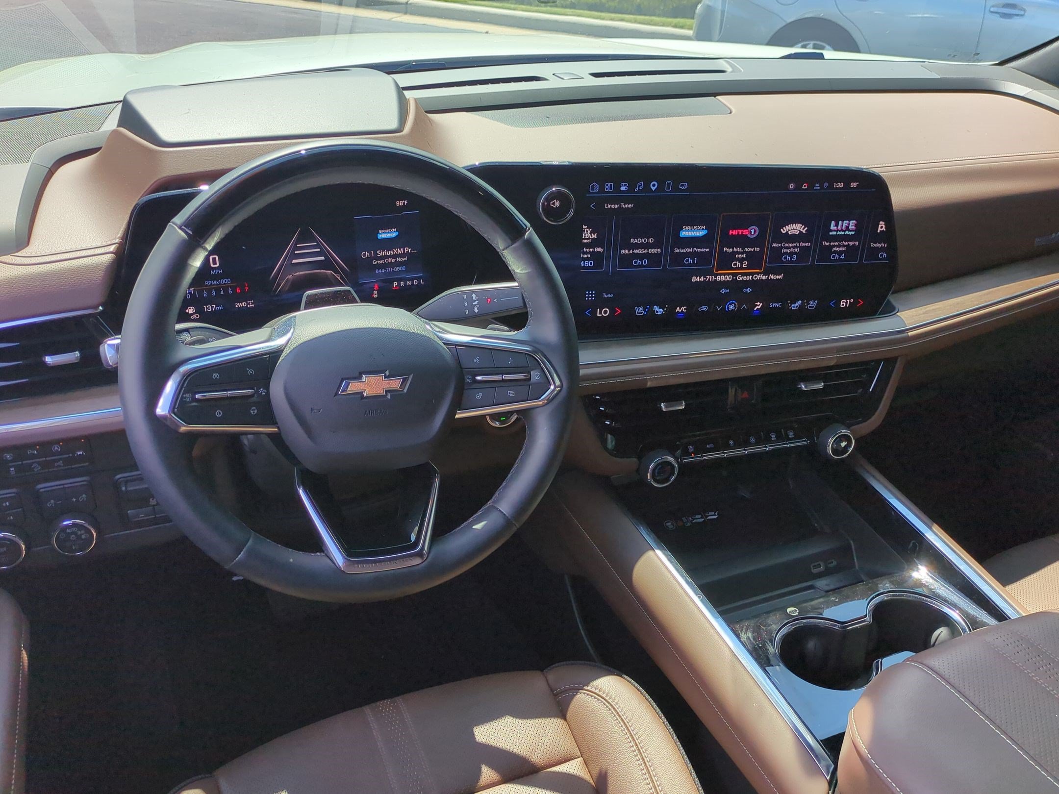 Used 2025 Chevrolet Tahoe High Country AWD/4WD image 28