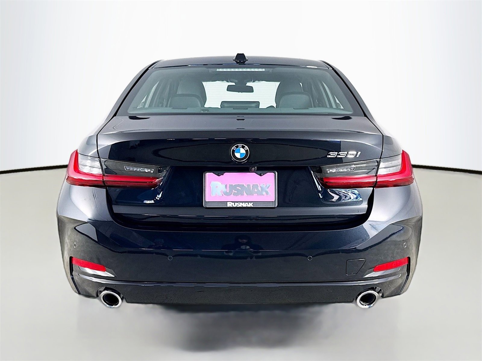 Used 2025 BMW 330i Sedan w/ Convenience Package image 6