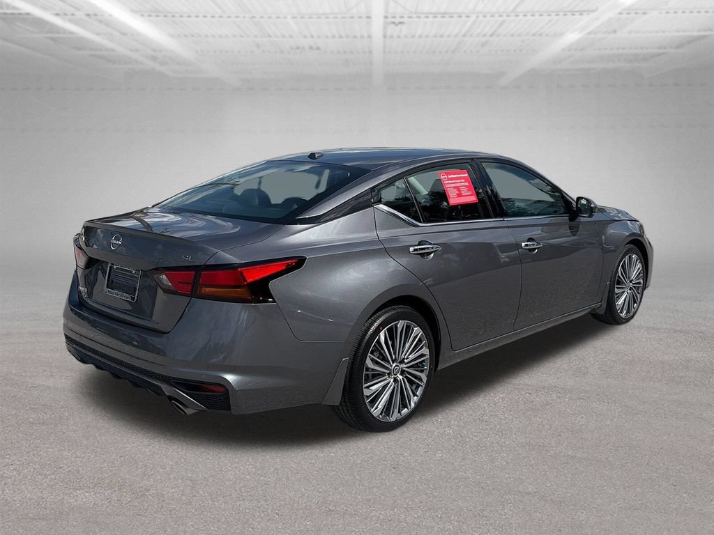 Certified 2025 Nissan Altima 2.5 SL FWD image 5