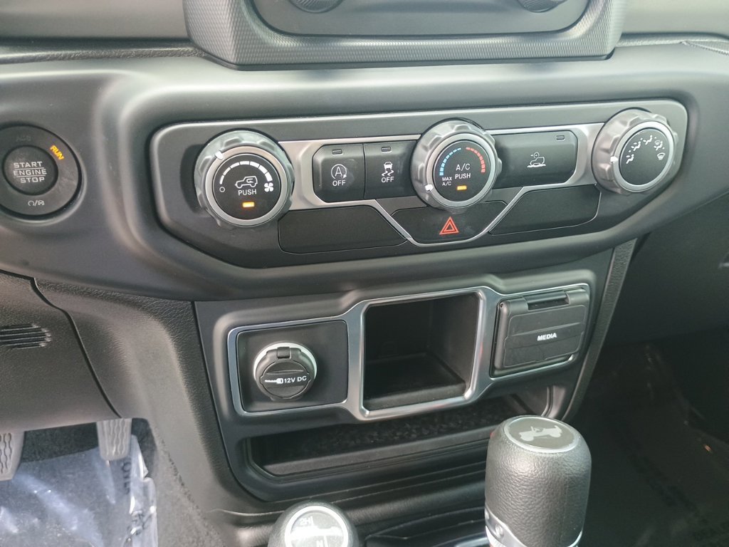 Used 2021 Jeep Wrangler Unlimited Sport AWD/4WD image 31