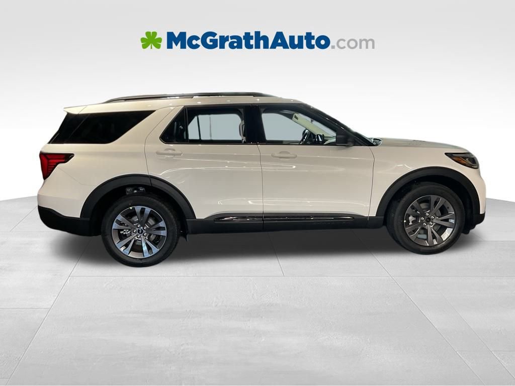 New 2026 Ford Explorer Active w/ Active Comfort Package image 2