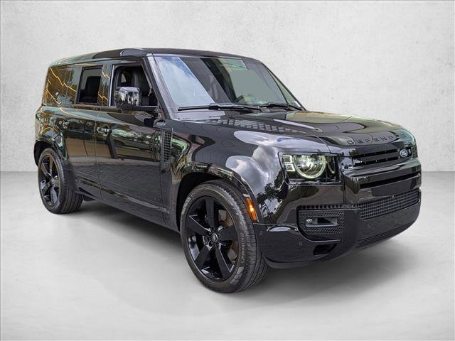 Used 2023 Land Rover Defender 110 V8 image 3