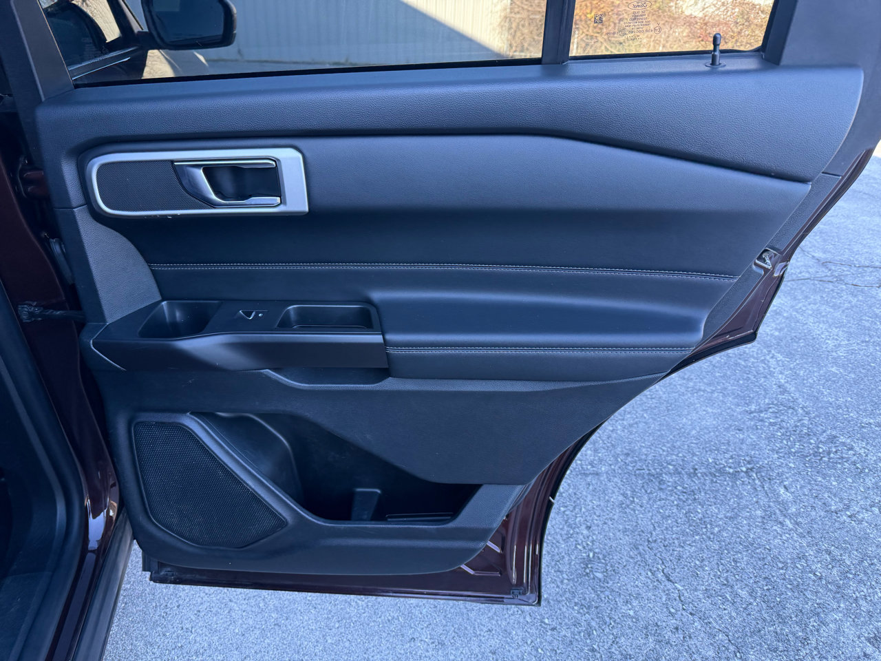 Used 2020 Ford Explorer XLT w/ Equipment Group 202A image 24