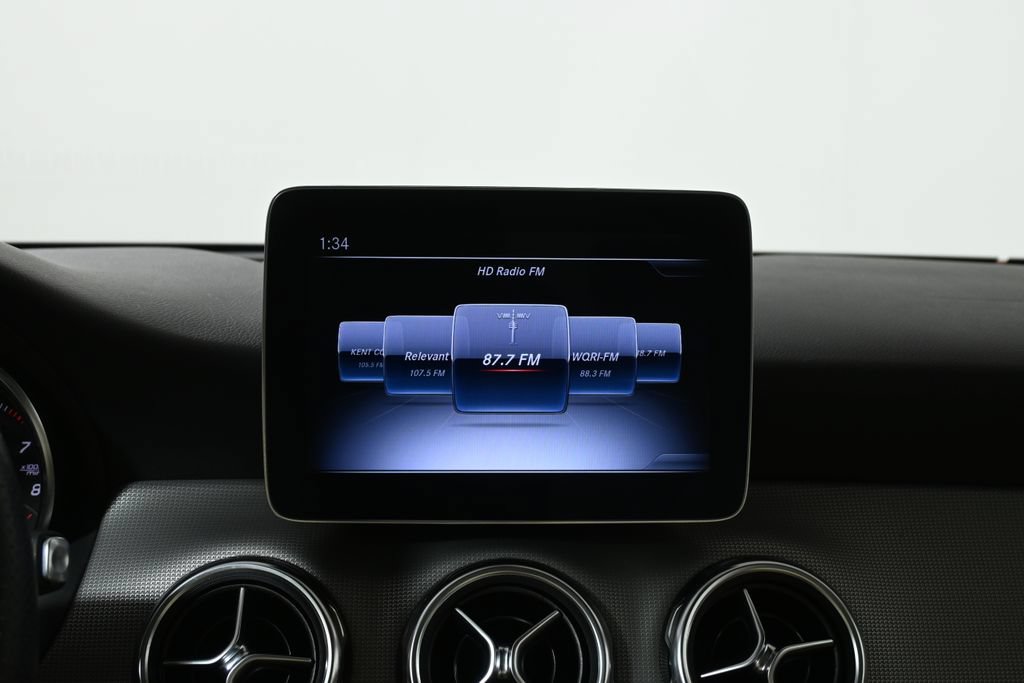 Used 2019 Mercedes-Benz GLA 250 4MATIC image 23