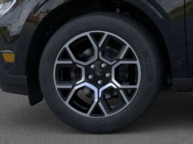 New 2025 Ford Maverick Lariat w/ 4K Tow Package image 24