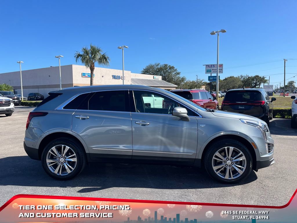 Used 2024 Cadillac XT5 Premium Luxury w/ Technology Package image 8