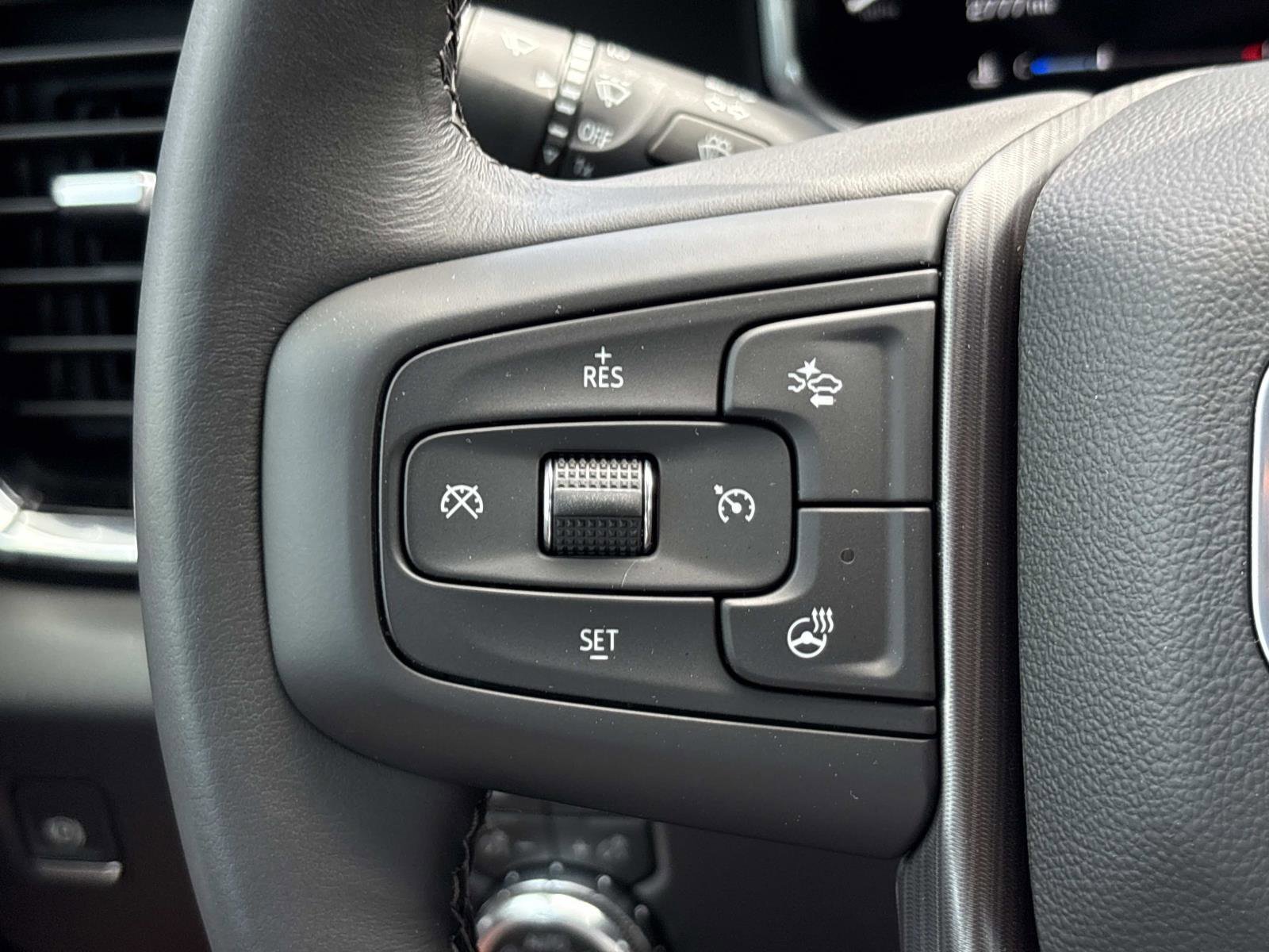 Used 2026 GMC Sierra 3500 Denali Ultimate AWD/4WD image 19