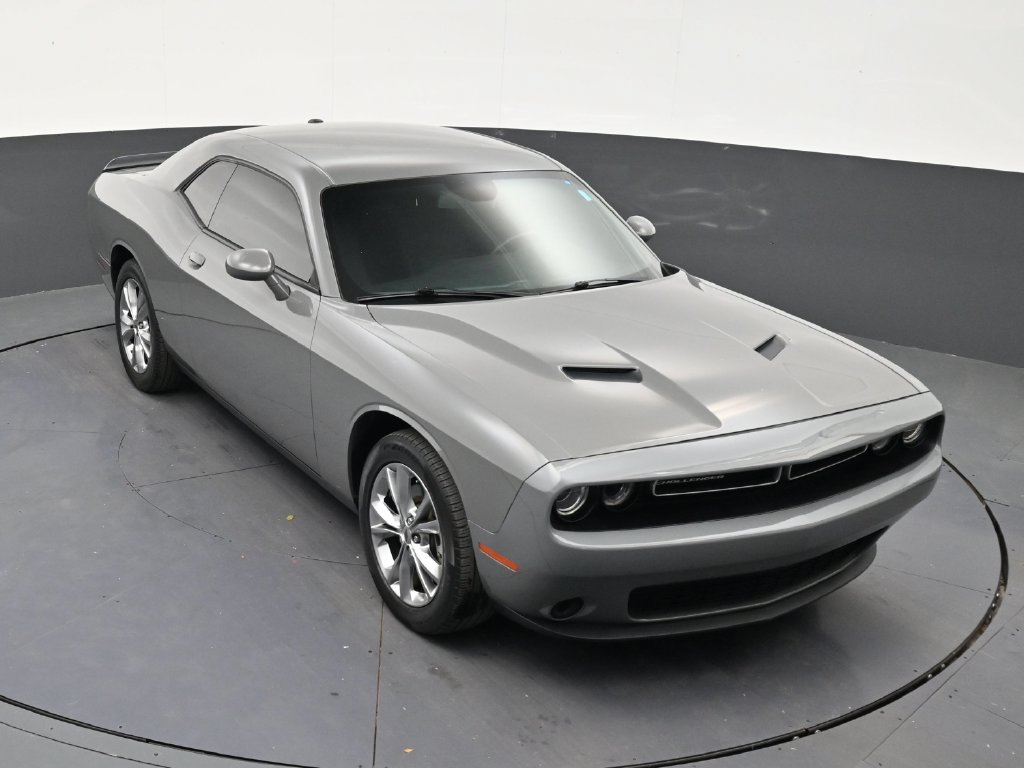 Used 2023 Dodge Challenger SXT AWD/4WD image 18