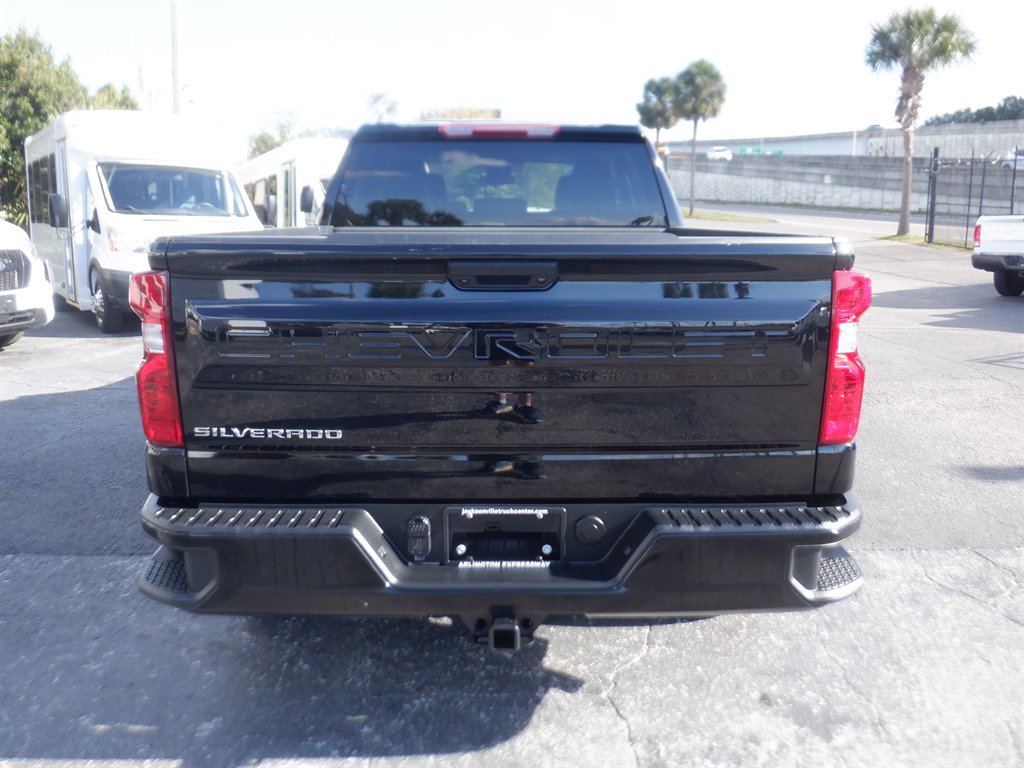 Used 2024 Chevrolet Silverado 1500 W/T w/ WT Value Package image 4