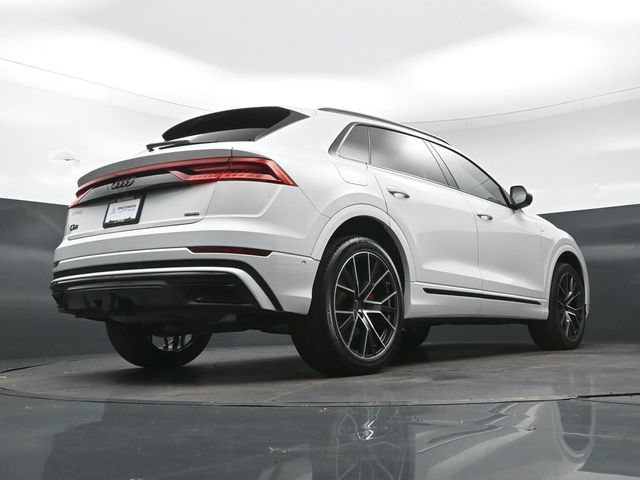 Used 2023 Audi Q8 Prestige AWD/4WD image 26