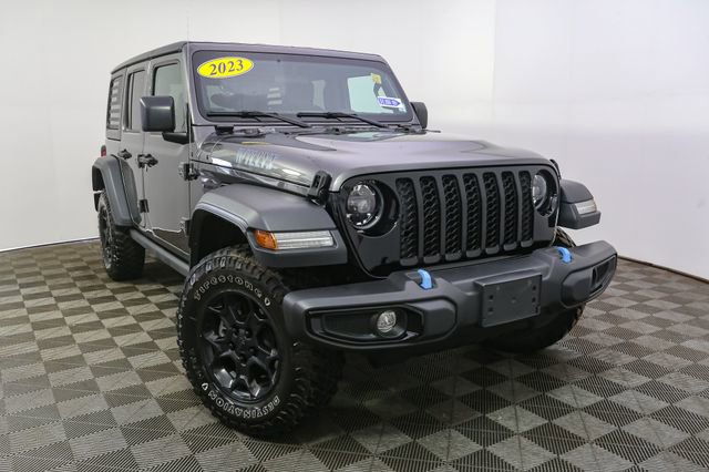 Used 2023 Jeep Wrangler Unlimited w/ Cold Weather Group AWD/4WD image 3