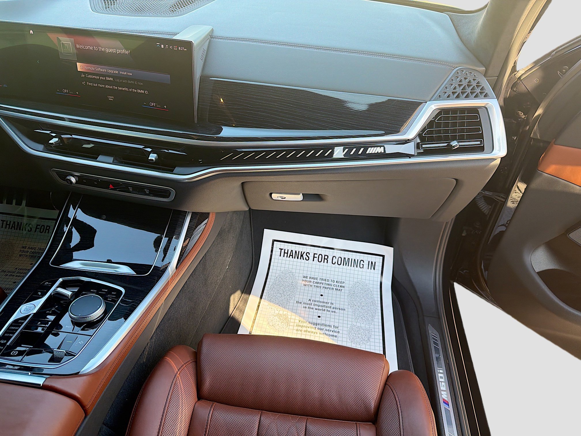 Used 2023 BMW X7 M60i w/ Climate Comfort Package image 17