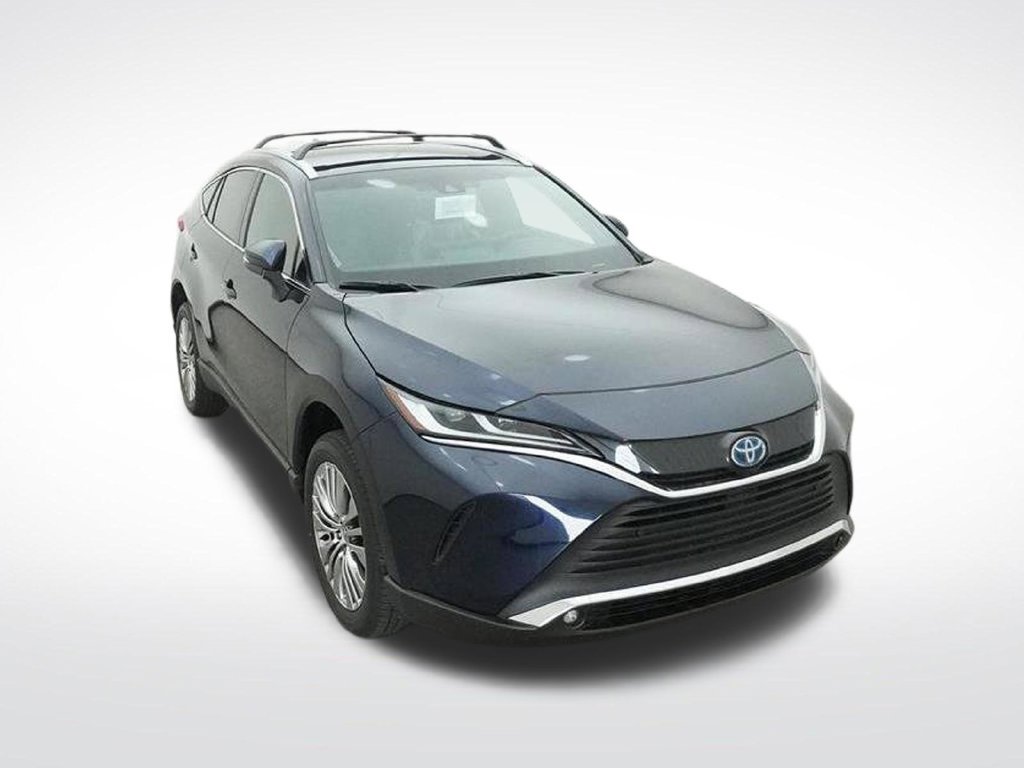 Used 2024 Toyota Venza XLE AWD/4WD image 17