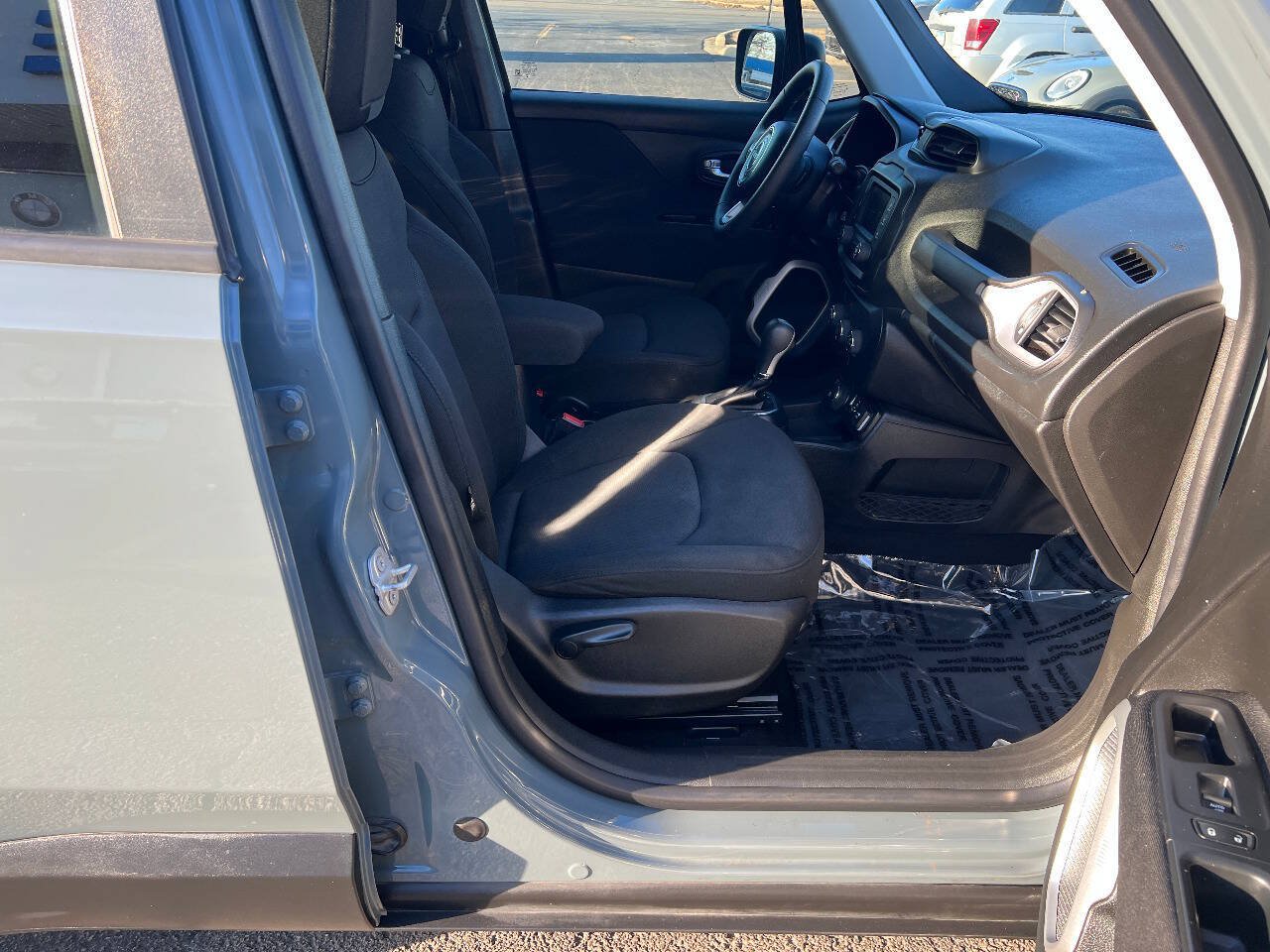Used 2018 Jeep Renegade Sport w/ Power & Air Group AWD/4WD image 23