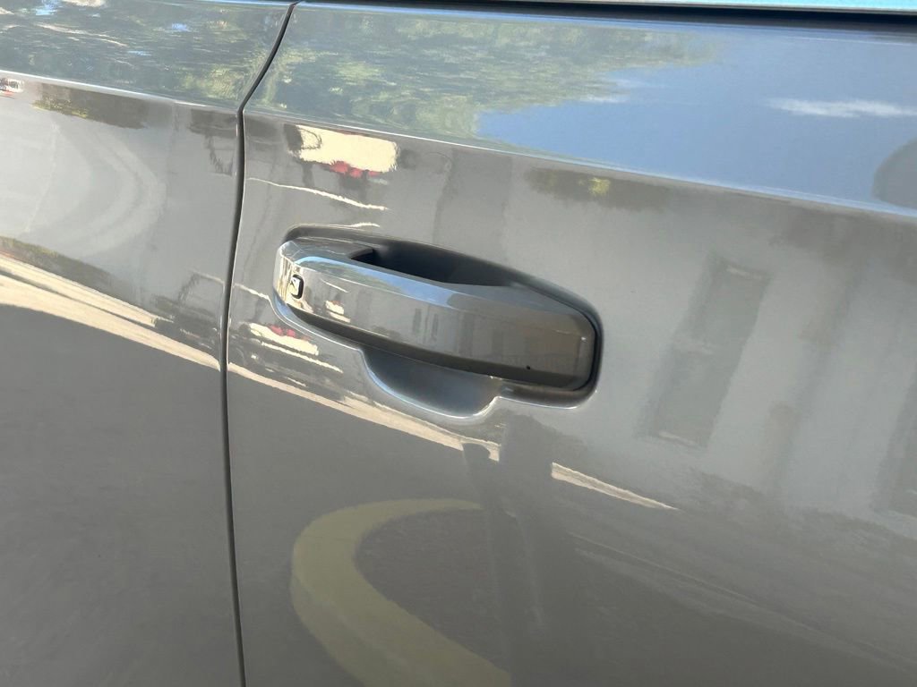 Used 2023 Chevrolet Tahoe LT image 18