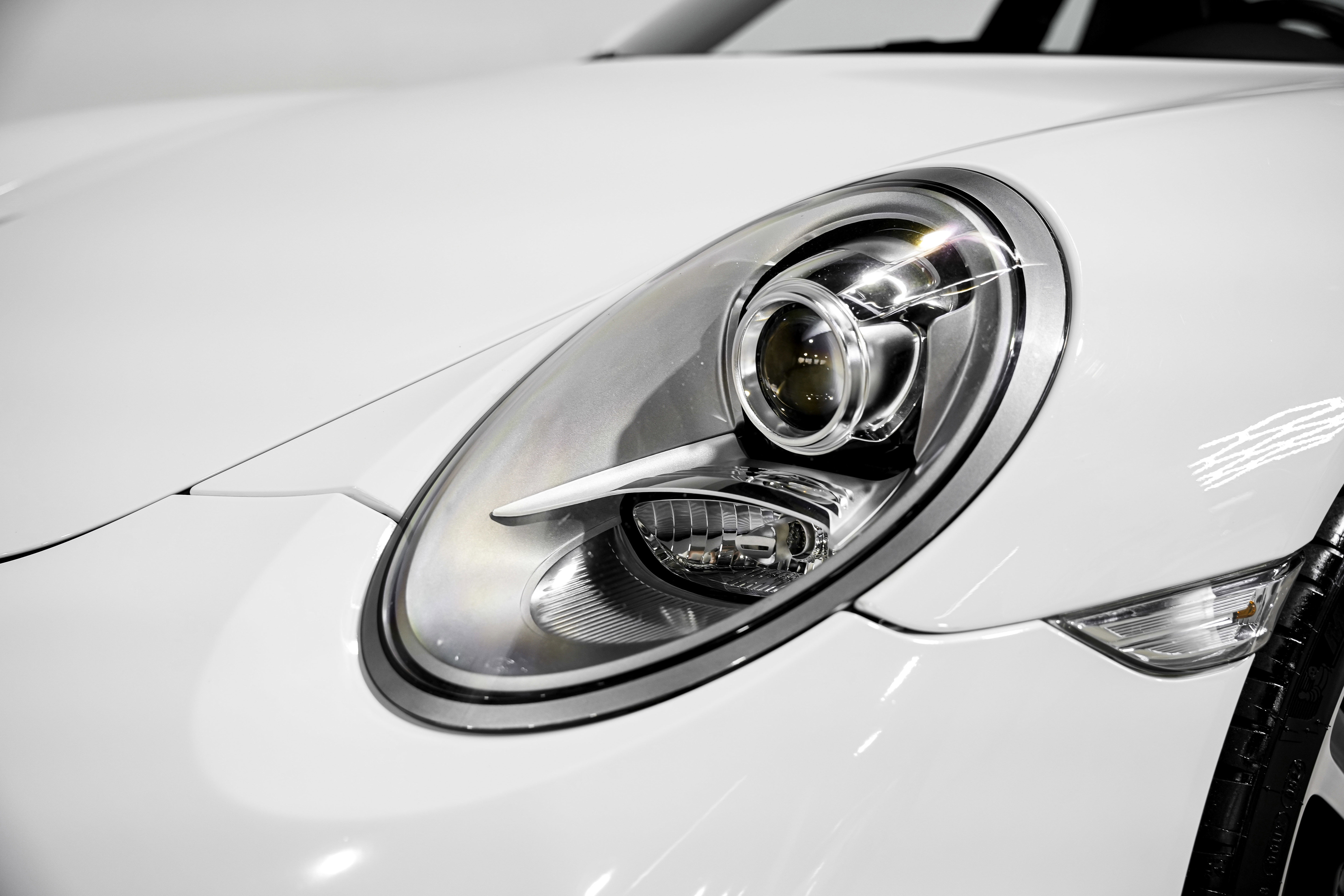 Used 2014 Porsche 911 Carrera image 32