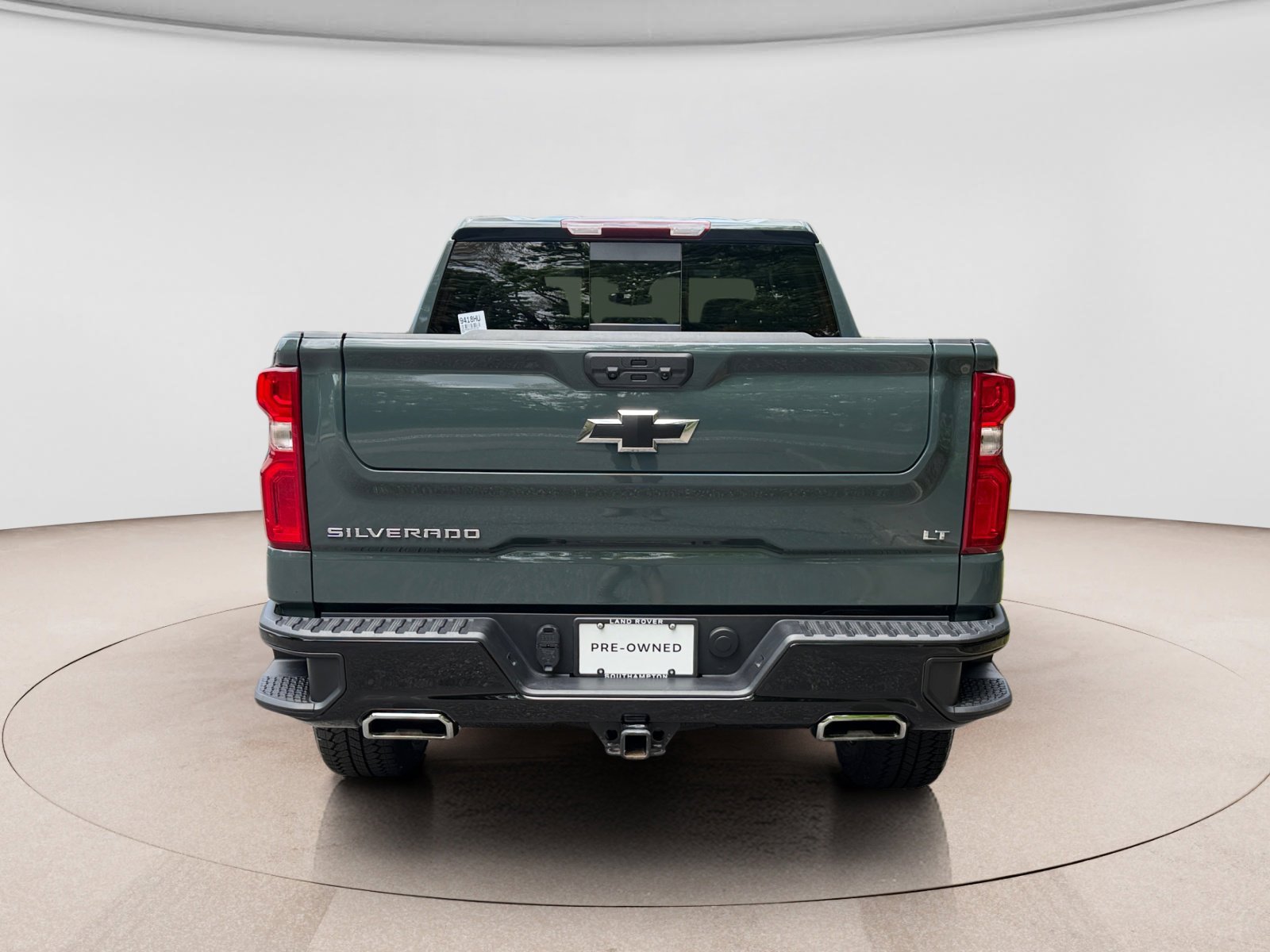 Used 2025 Chevrolet Silverado 1500 LT Trail Boss w/ Convenience Package II AWD/4WD image 4