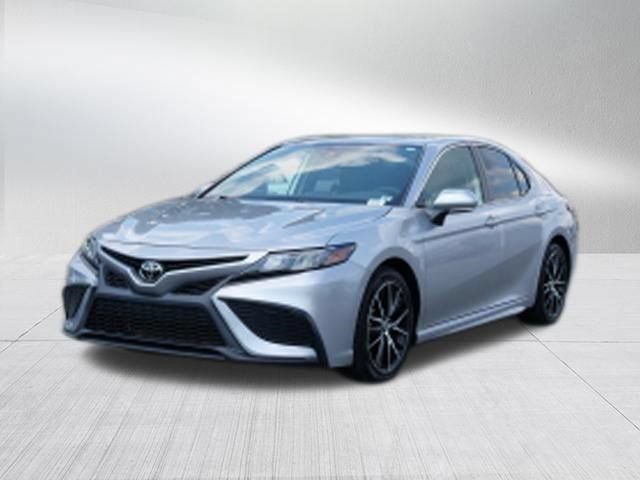 Used 2024 Toyota Camry SE w/ Convenience Package FWD image 7
