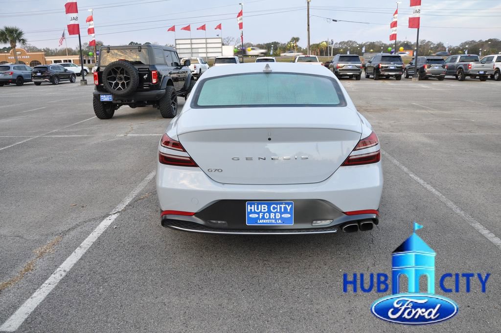 Used 2023 Genesis G70 2.0T image 4