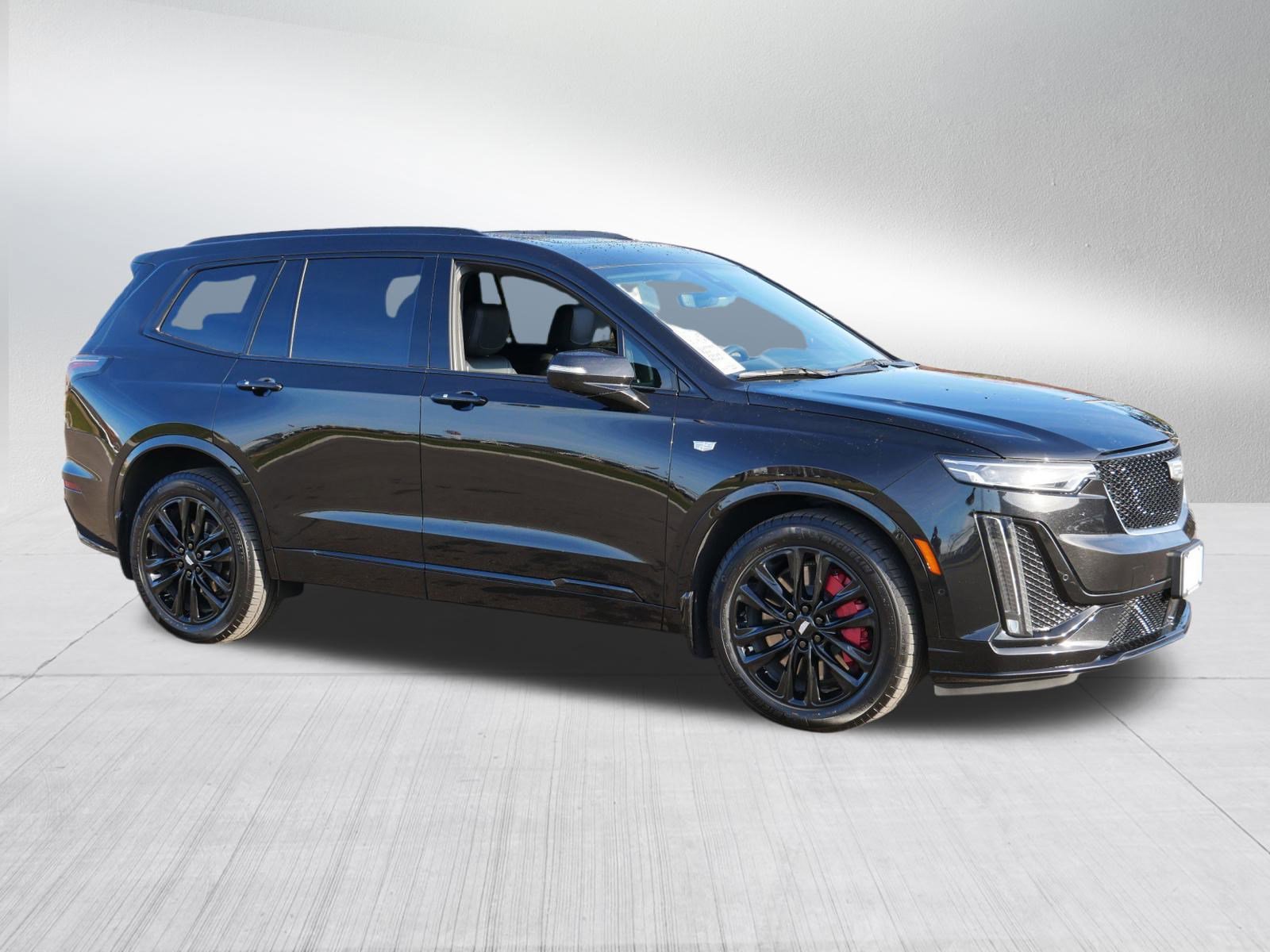 Certified 2024 Cadillac XT6 Sport w/ LPO, Onyx Lite Package image 8