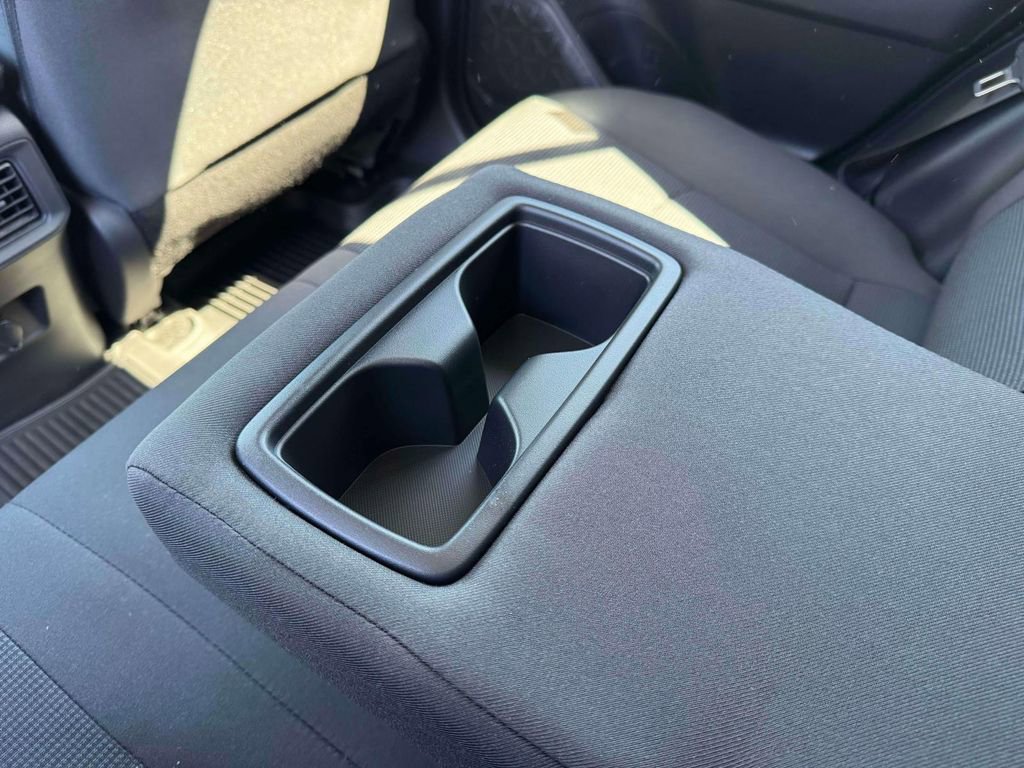 Used 2023 Toyota RAV4 LE AWD/4WD image 15