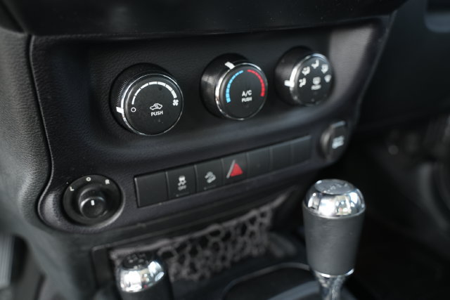 Used 2016 Jeep Wrangler Sport w/ Quick Order Package 24S AWD/4WD image 25
