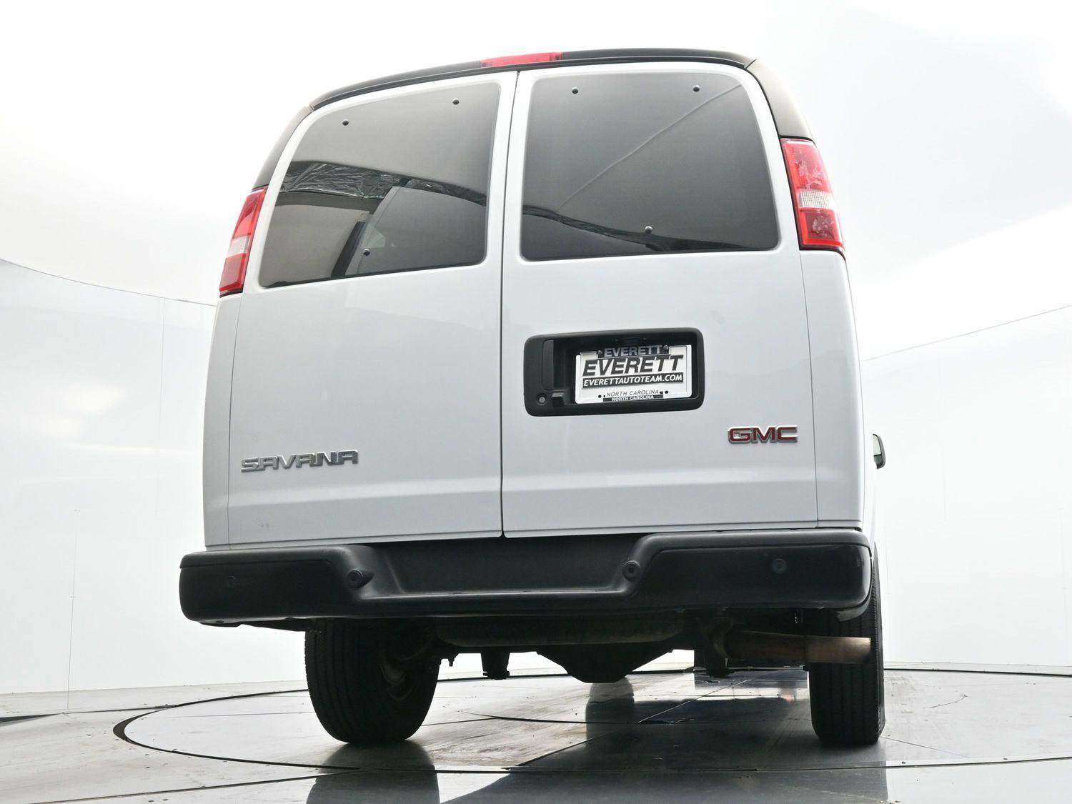 Used 2023 GMC Savana 3500 LS image 43