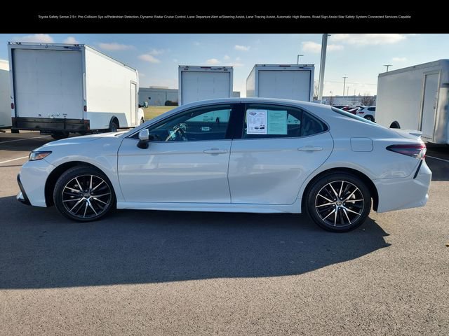 Used 2023 Toyota Camry SE image 4