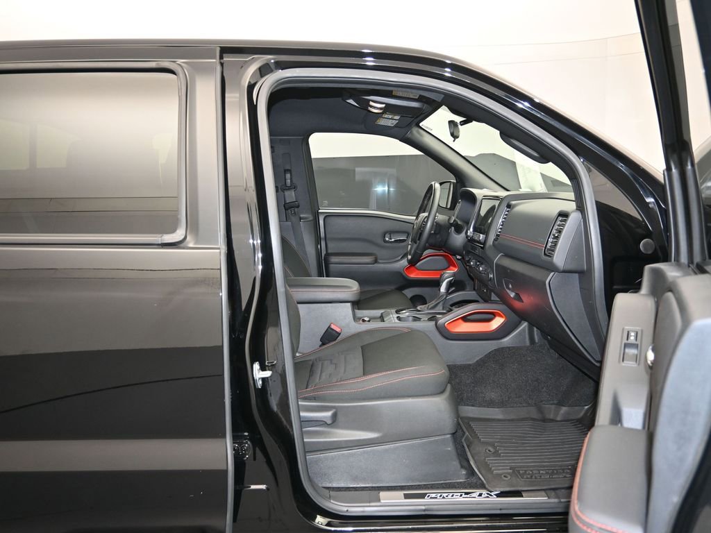 Used 2023 Nissan Frontier PRO-4X w/ Tow Package AWD/4WD image 26
