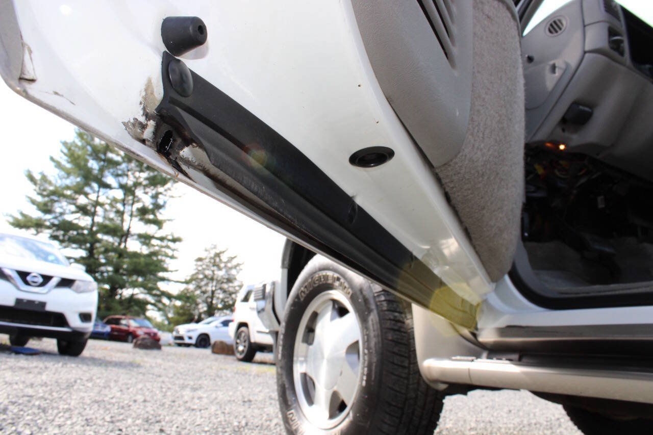 Used 1999 GMC Suburban 4WD w/ Marketing Opt Pkg 3 image 44