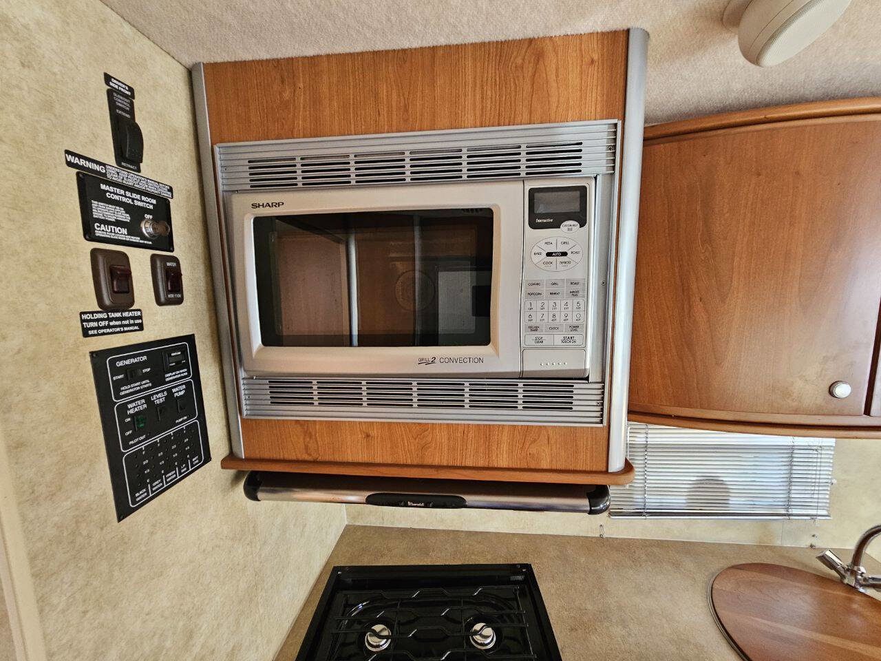 Used 2007 Dodge Sprinter 3500 image 31