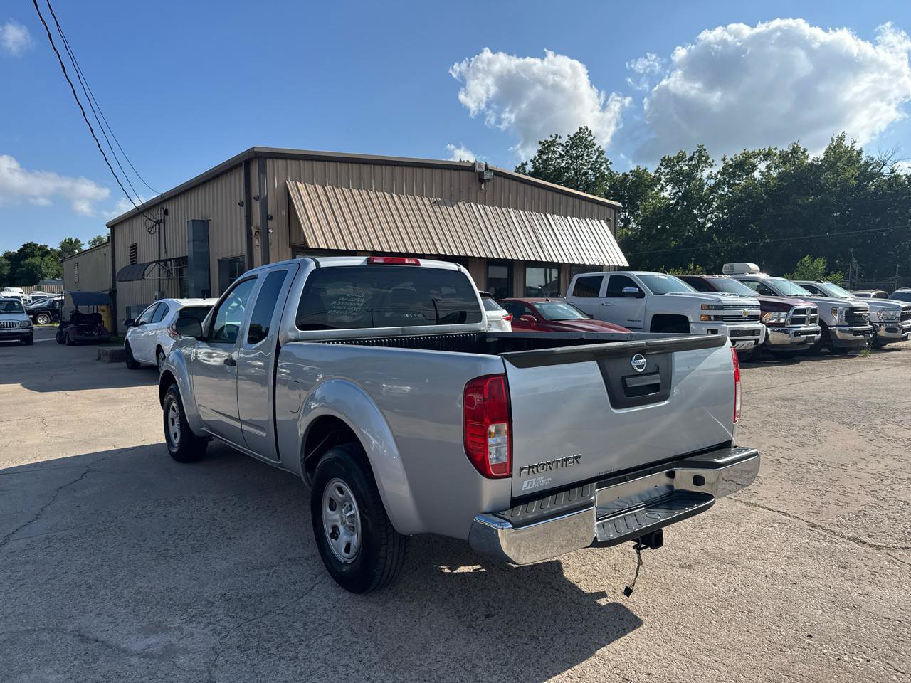 Used 2015 Nissan Frontier S RWD image 7