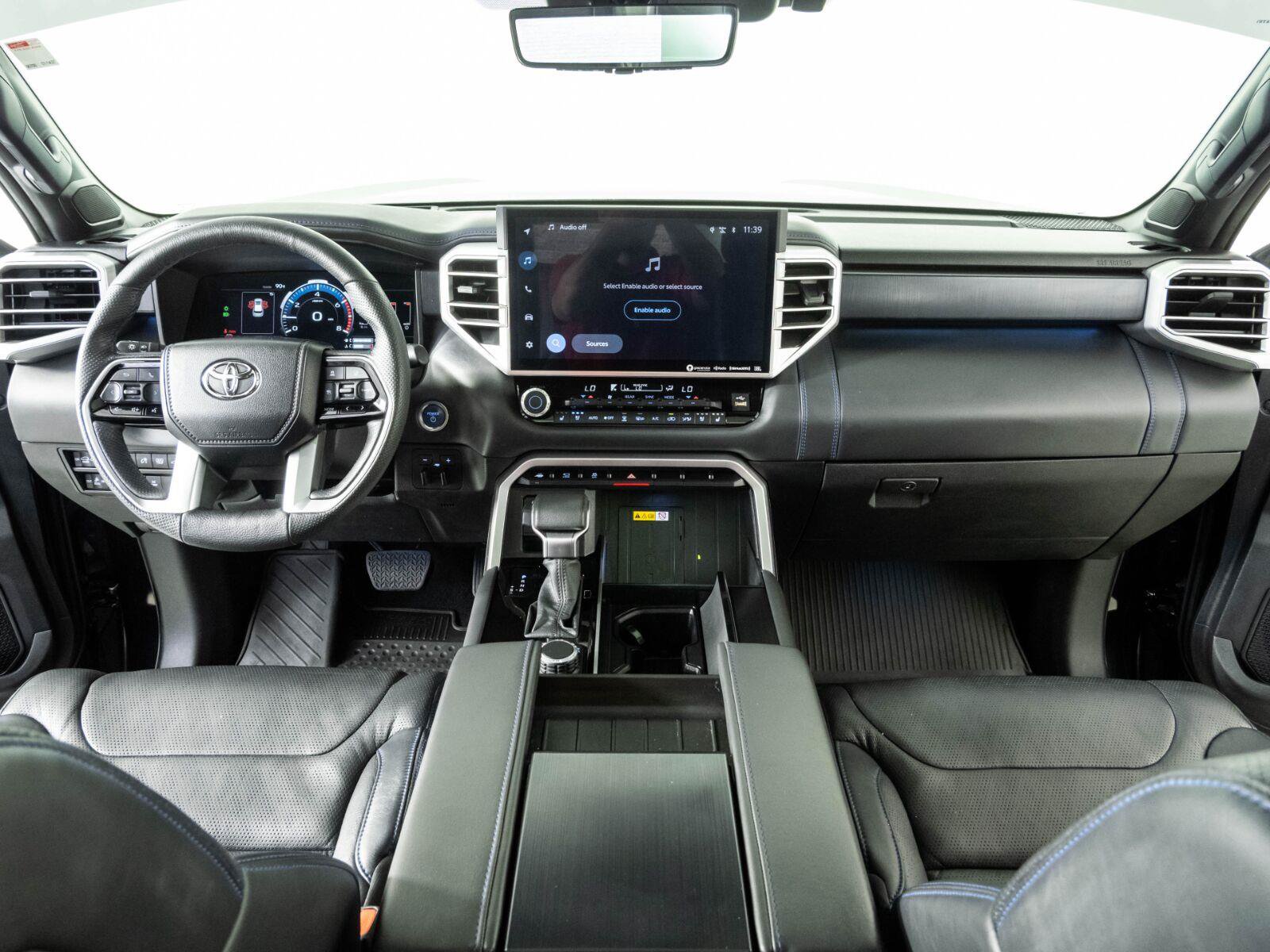 Used 2023 Toyota Sequoia Platinum AWD/4WD image 15